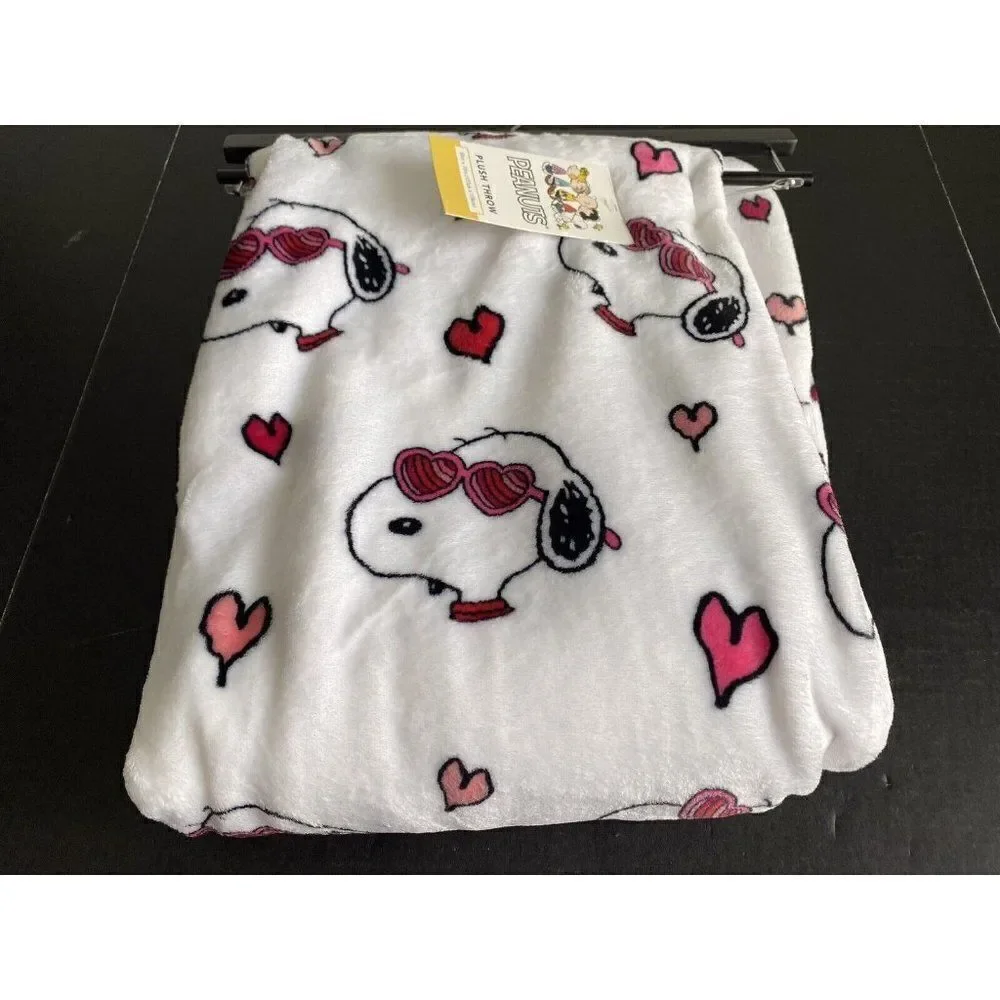 Peanuts Snoopy Hearts Valentine's Throw Blanket Super Soft 50X70” Joe‎ Cool NEW